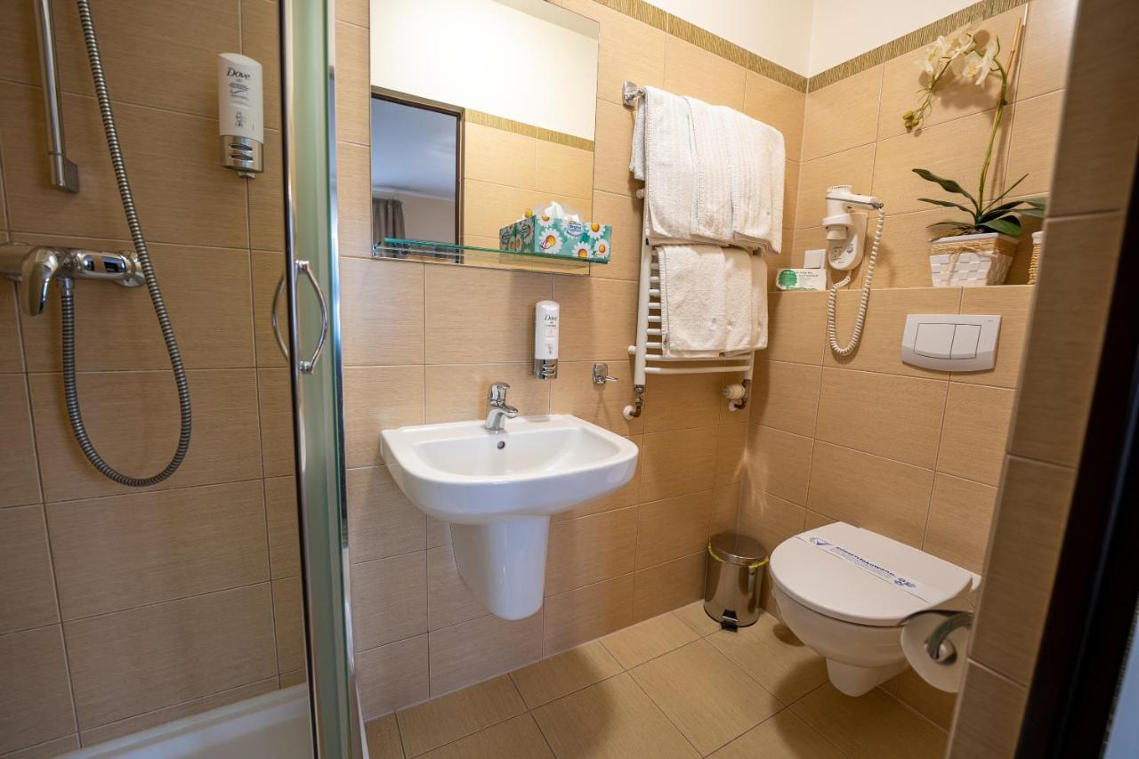 לסקו Hotel Szelcow מראה חיצוני תמונה