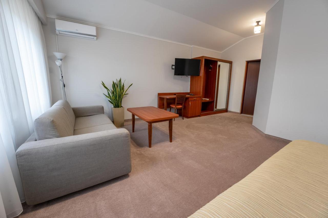 לסקו Hotel Szelcow מראה חיצוני תמונה