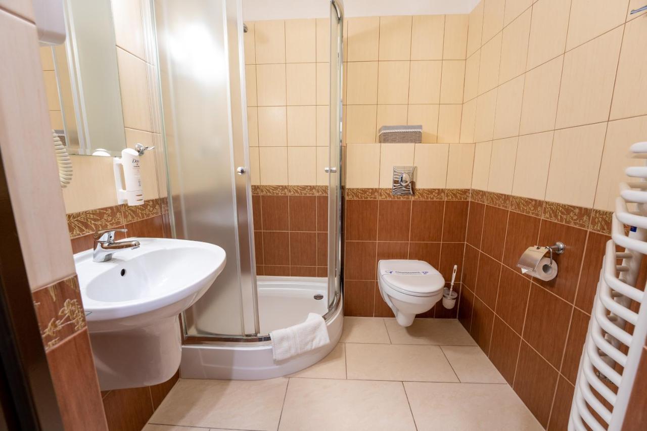 לסקו Hotel Szelcow מראה חיצוני תמונה