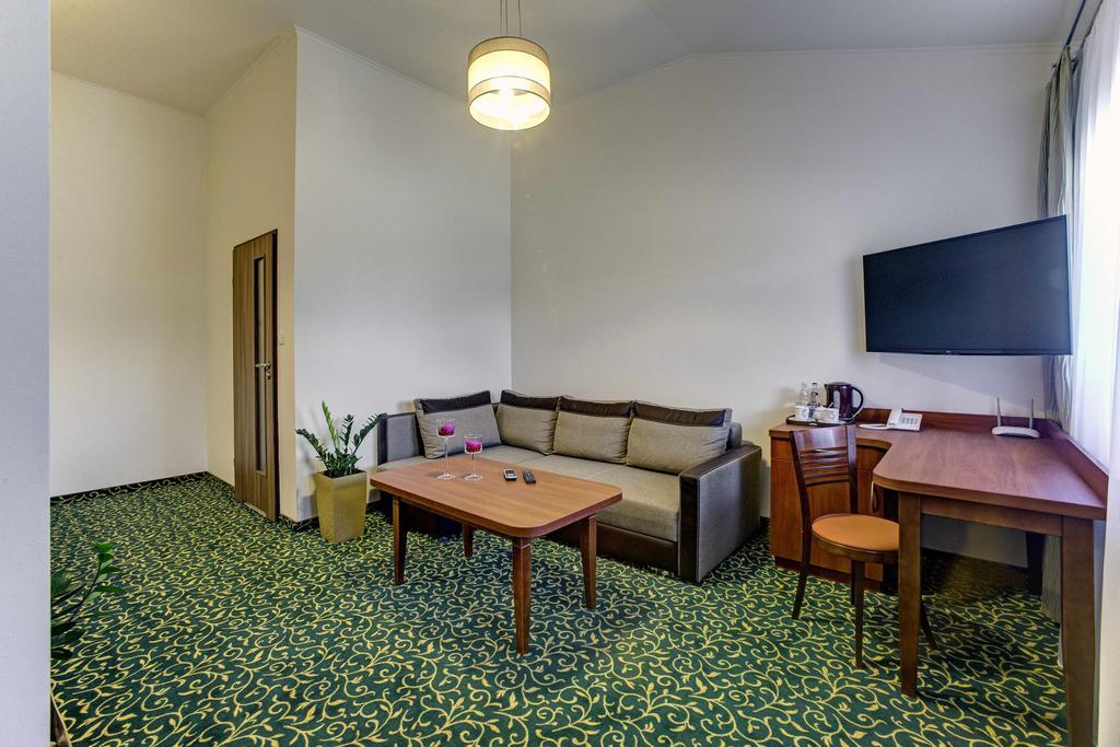 לסקו Hotel Szelcow מראה חיצוני תמונה